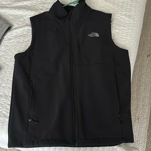 North face men’s L black vest